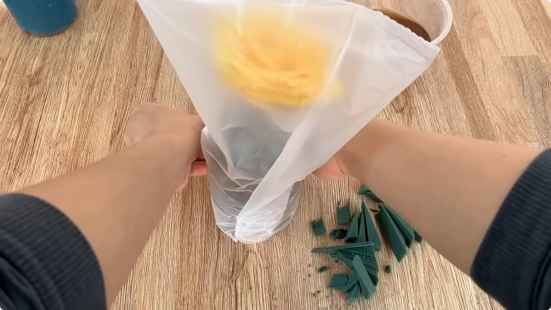 The Simple Trick That Grows Rose Stems with Thousands of Roots screenshot 14