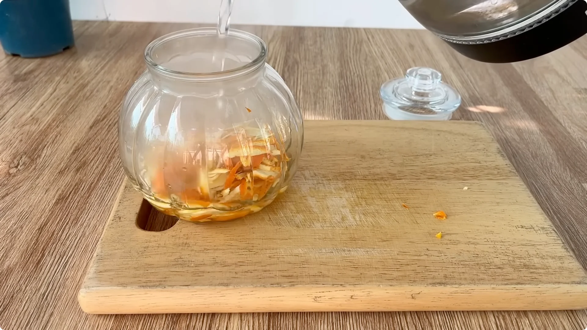 The Simple Trick That Grows Rose Stems with Thousands of Roots screenshot 3