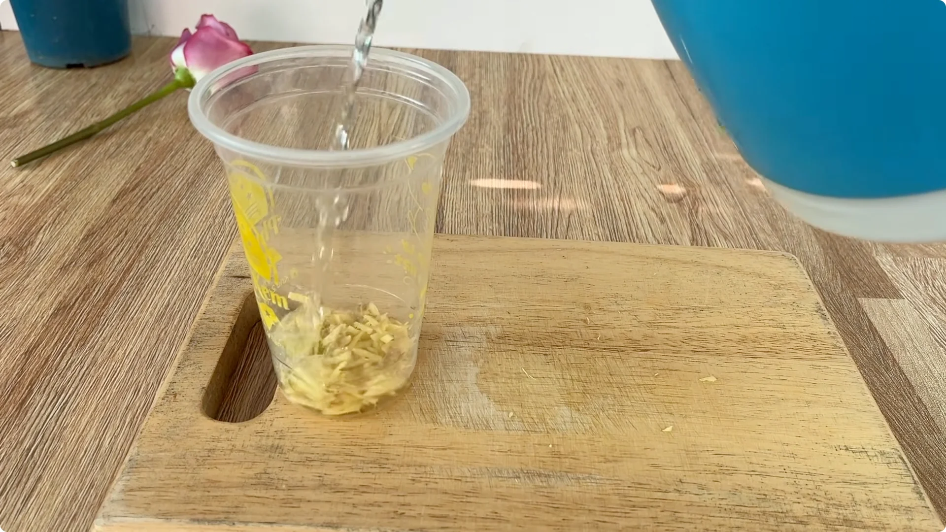 Why Potato Peels Boost Rose Stem Rooting Success screenshot 2